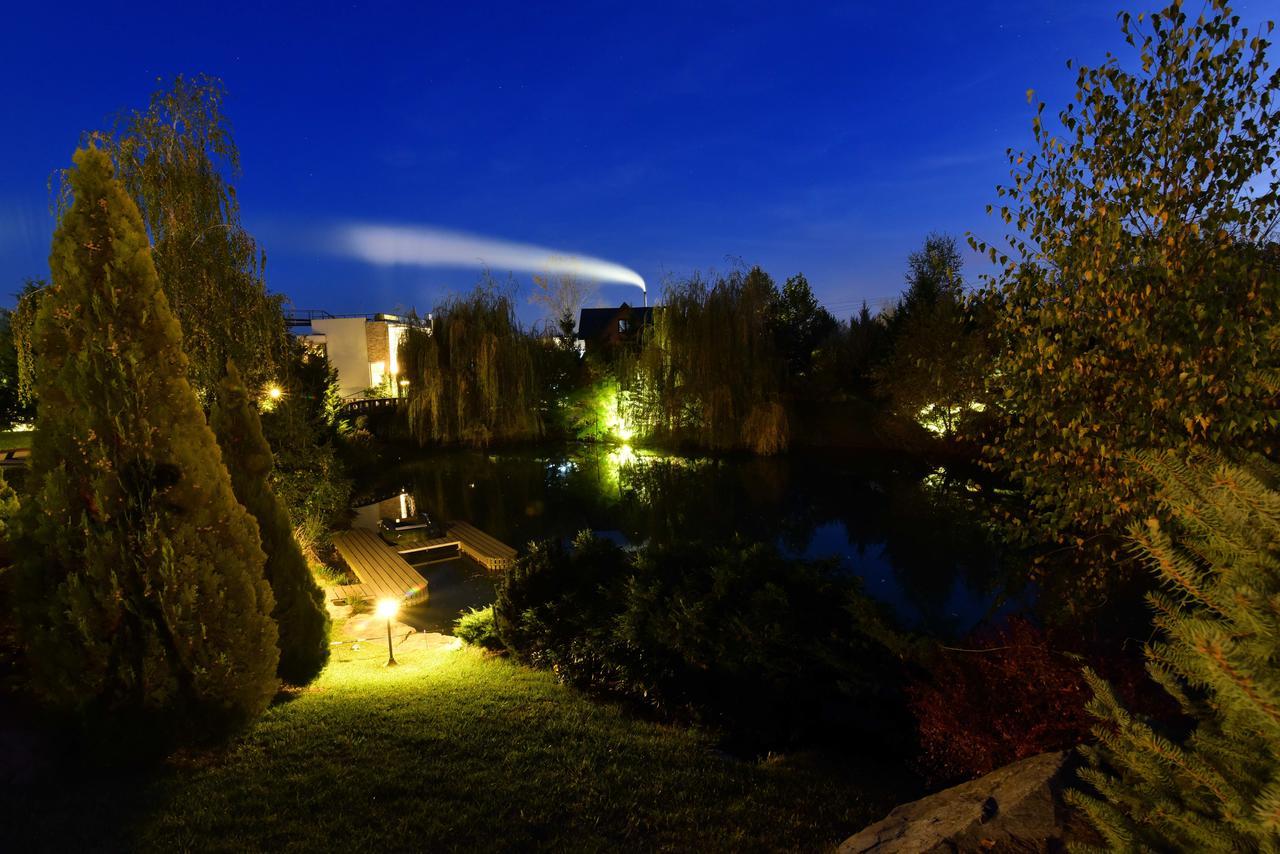 Lacul Verde Resort プロイェシュティ エクステリア 写真